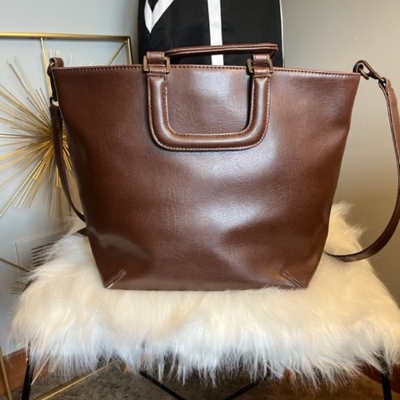 Matt & Nat Brown Tote/Purse/Shoulder with Handle and Adjustable Strap/Pockets - Picture 2 of 7